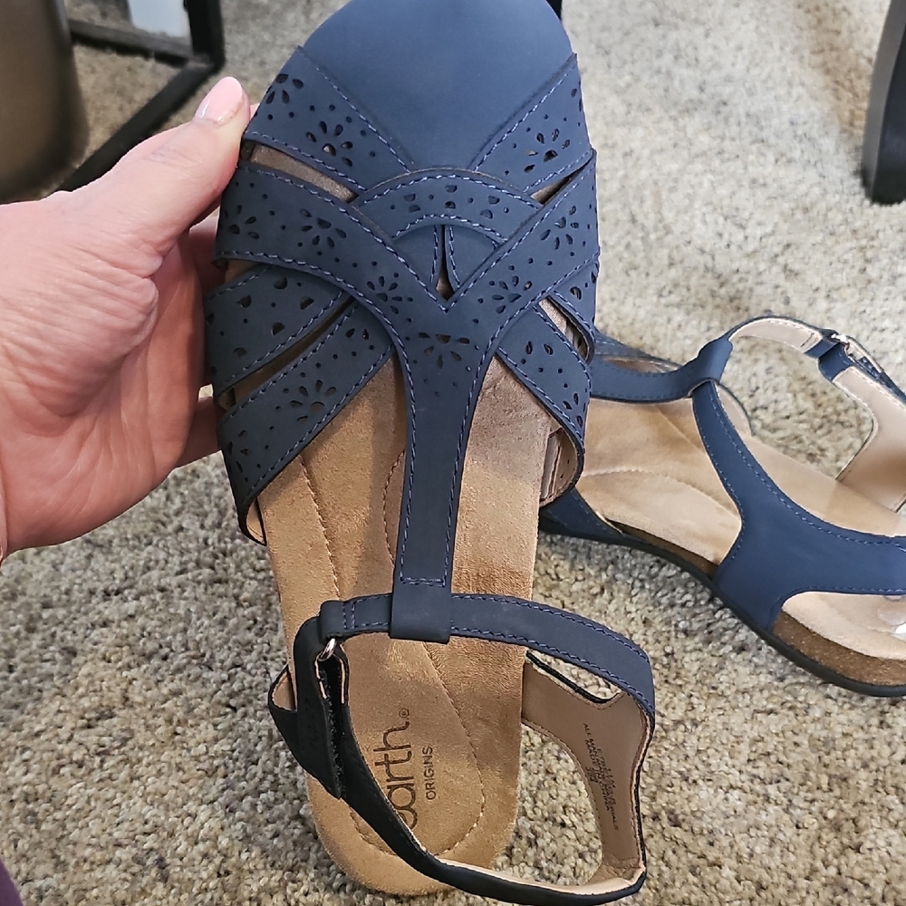 Earth Origins Navy Sandals - Picture 2 of 2